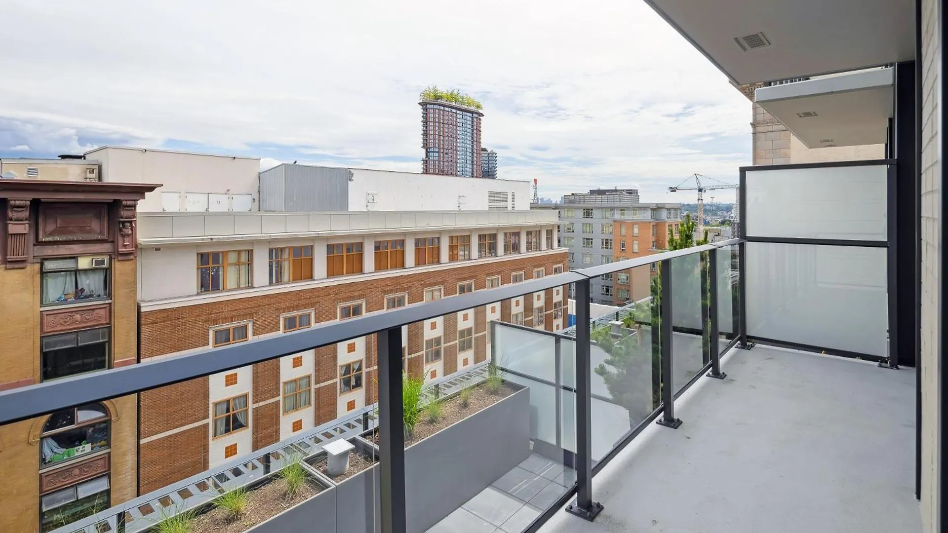 Brand New City Apt In Downtown Vancouver